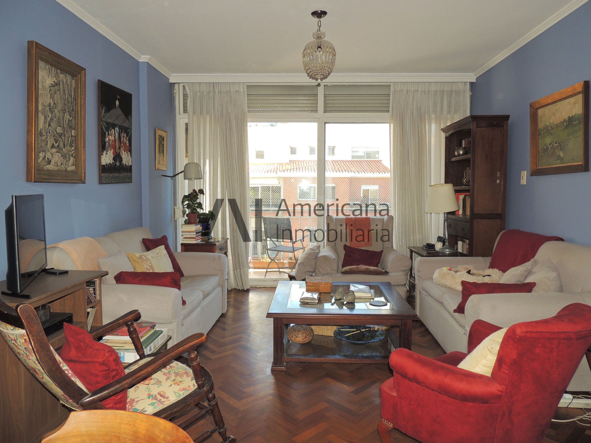 VENTA | POCITOS | A UNA CUADRA DE LA RAMBLA | 3 DORMITORIOS | 2 BAÑOS | GARAJE FIJO | CALEFACCIÓN. - – pohled 2