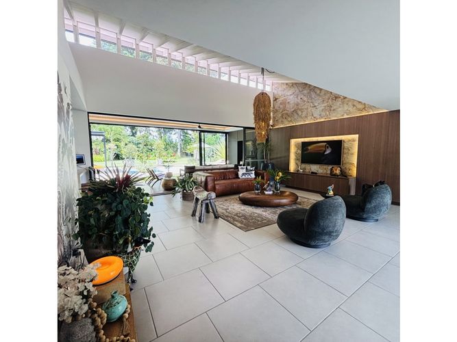 Casa de 3 alcobas en venta en Via El Eden, Armenia, 262 m² · foto 4 de 24