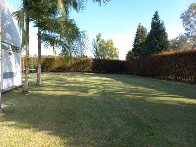 Casa de 4 alcobas en venta en Guayabito, Medellín, 350 m² · foto 18 de 23