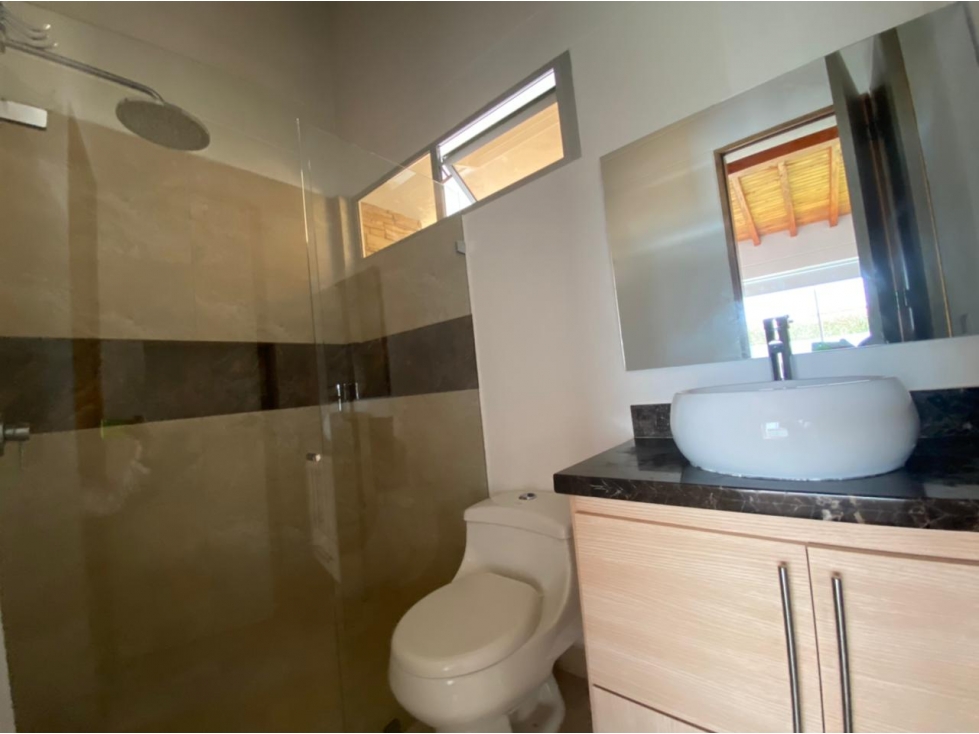 Casa en arriendo en Guayabito, Medellín · foto 22 de 23