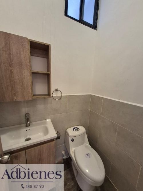 Local en arriendo en Laureles, Medellín, 80 m² · foto 7 de 7