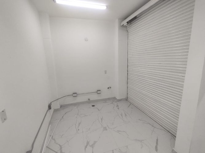 Local en arriendo en San Benito, Medellín, 15 m² · foto 7 de 14