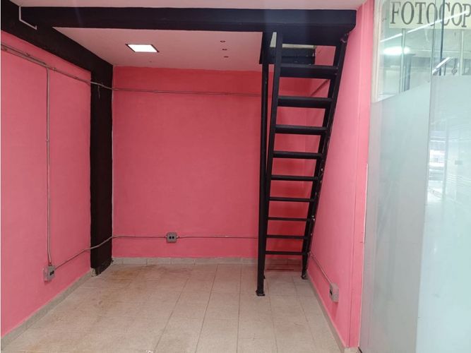 Local en venta en Simon Bolivar, Itagüí, 33 m² · foto 3 de 4