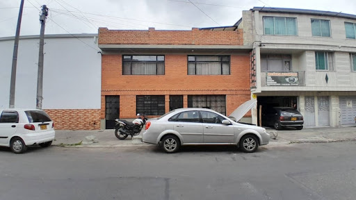 Casa en venta en Rionegro, Bogotá · foto 3 de 18