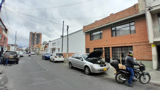 Casa en venta en Rionegro, Bogotá · foto 4 de 18