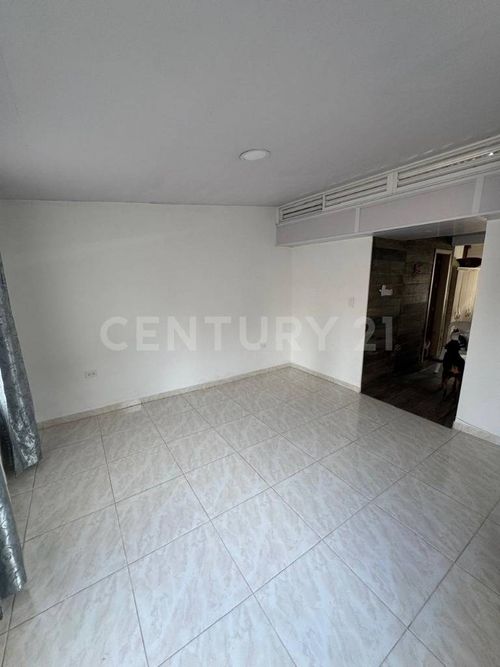 Casa en venta en El Refugio, Cali · foto 8 de 10