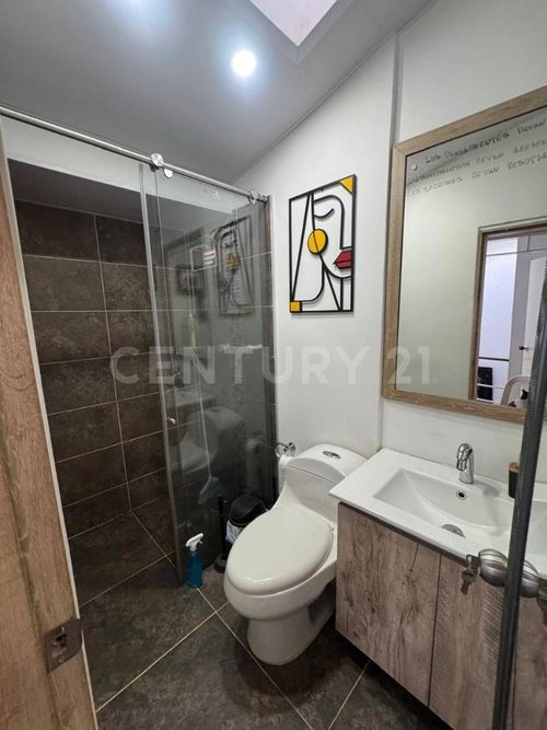 Casa en venta en El Refugio, Cali · foto 9 de 10