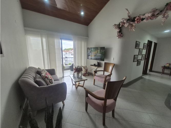 Apartamento de 3 alcobas en venta en San Pedro, Cali, 85 m² · foto 2 de 16