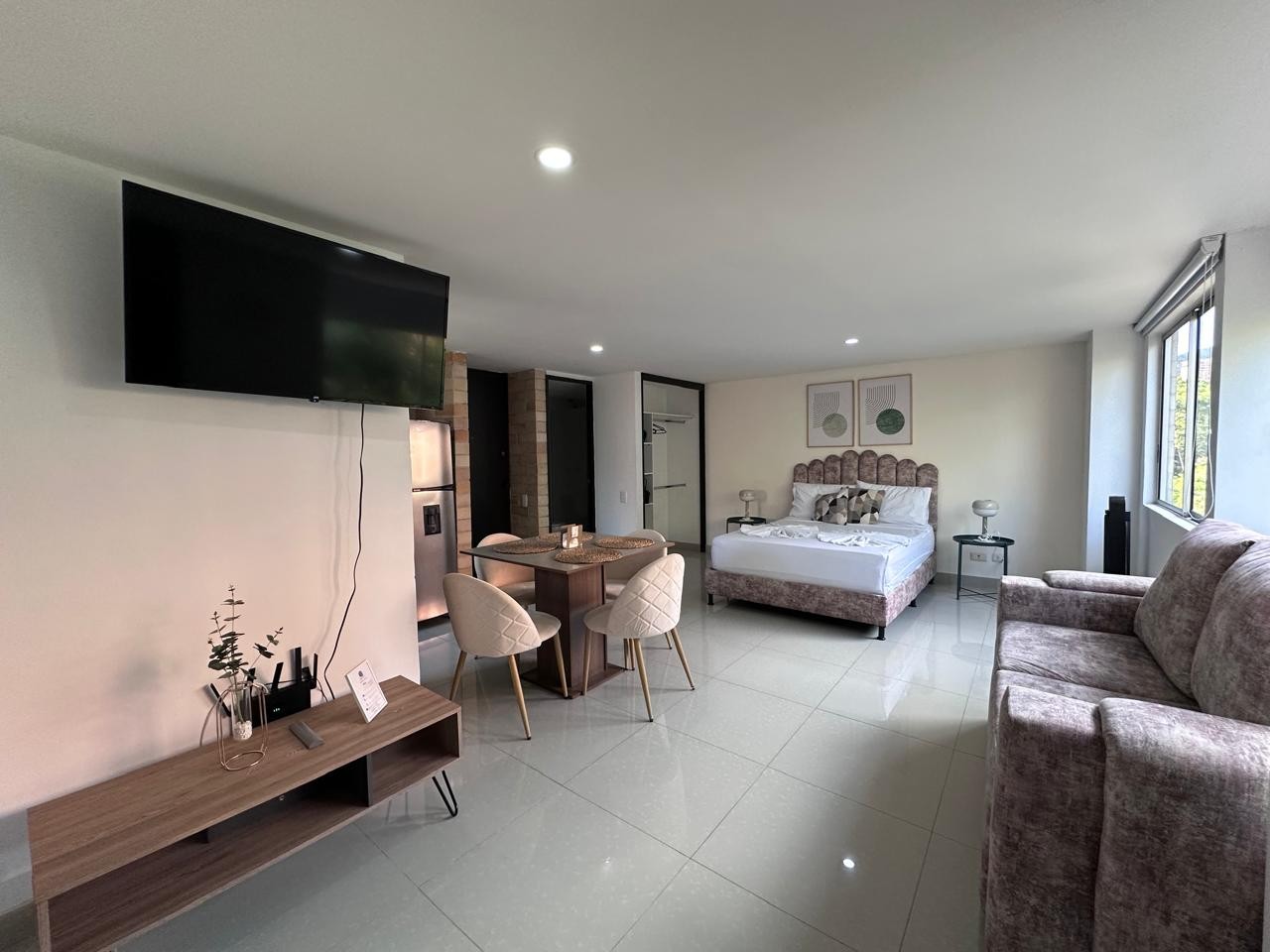 Apartamento en arriendo en El Poblado, Medellín · foto 6 de 16