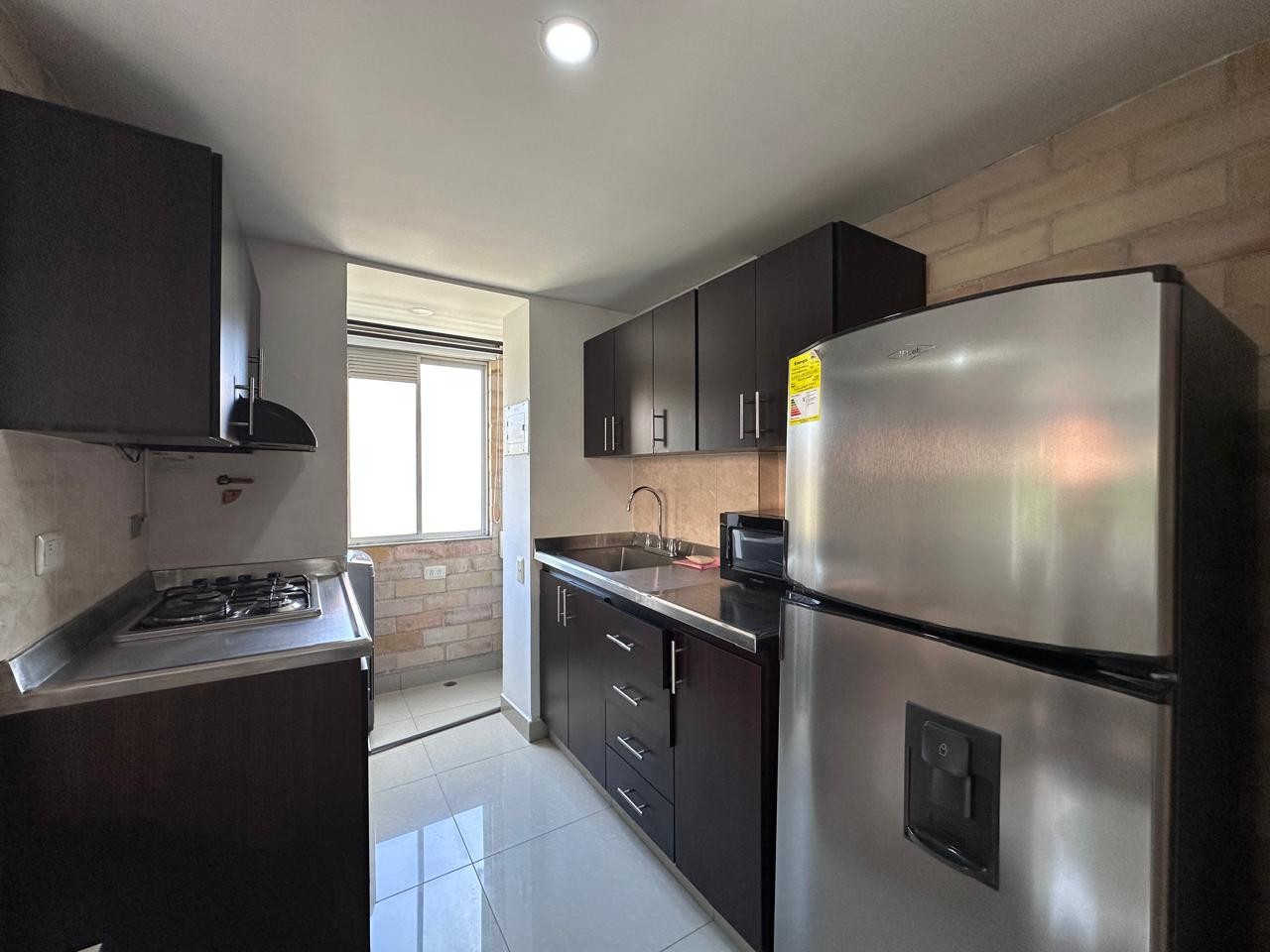 Apartamento en arriendo en El Poblado, Medellín · foto 7 de 16