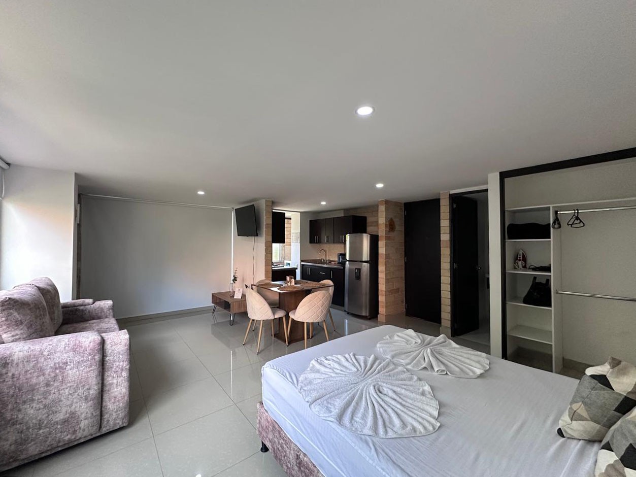 Apartamento en arriendo en El Poblado, Medellín · foto 12 de 16