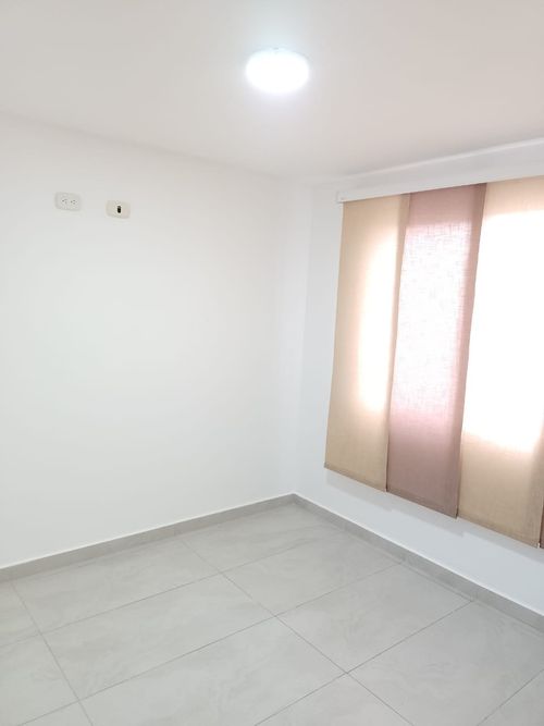 Casa de 4 alcobas en venta en Versalles, Floridablanca, 158 m² · foto 12 de 24