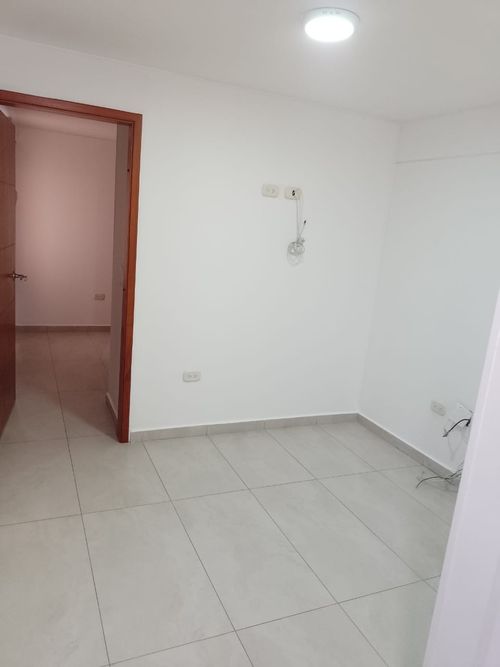 Casa de 4 alcobas en venta en Versalles, Floridablanca, 158 m² · foto 14 de 24