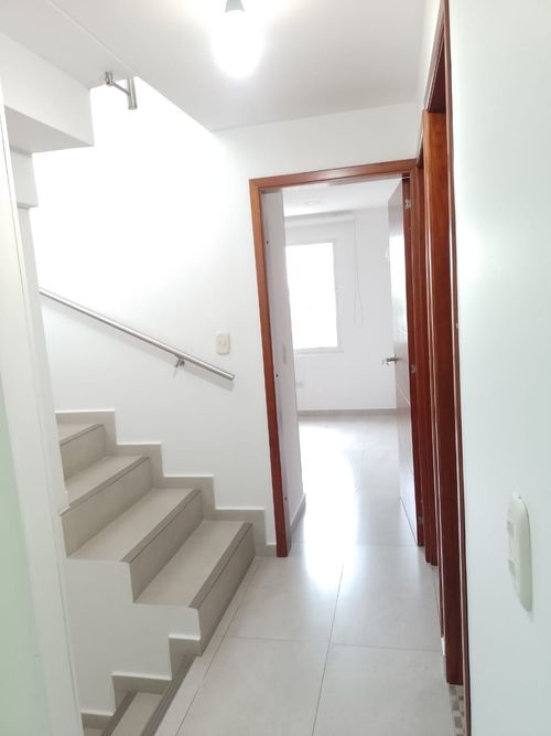 Casa de 4 alcobas en venta en Versalles, Floridablanca, 158 m² · foto 8 de 24