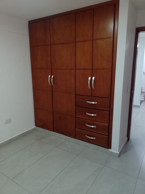 Casa de 4 alcobas en venta en Versalles, Floridablanca, 158 m² · foto 9 de 24