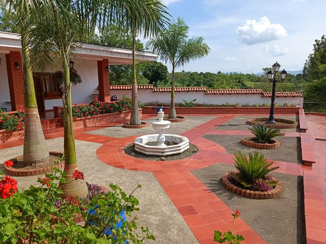 Finca en arriendo en Los Sauces, Pereira, 1500 m² · foto 3 de 17