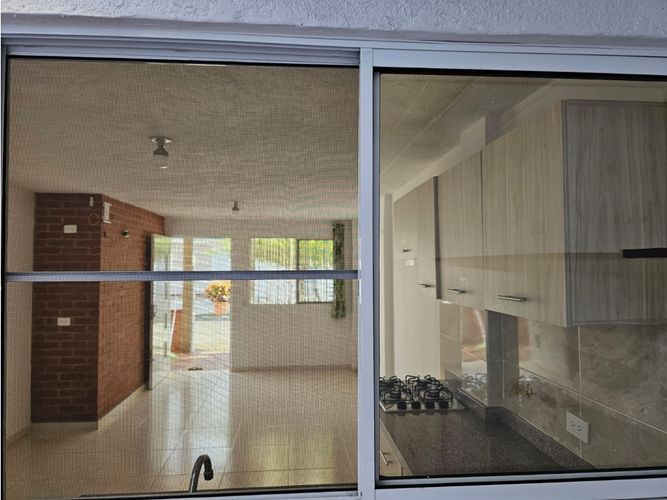 Casa de 2 alcobas en venta en La Buitrera, Jamundí, 99 m² · foto 5 de 12