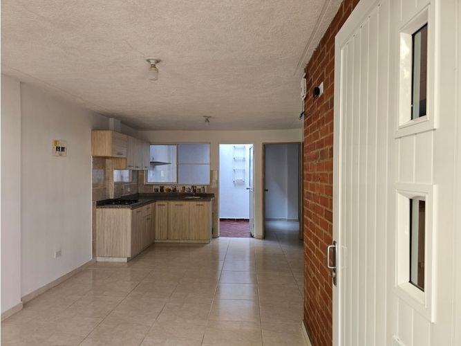Casa de 2 alcobas en venta en La Buitrera, Jamundí, 99 m² · foto 7 de 12