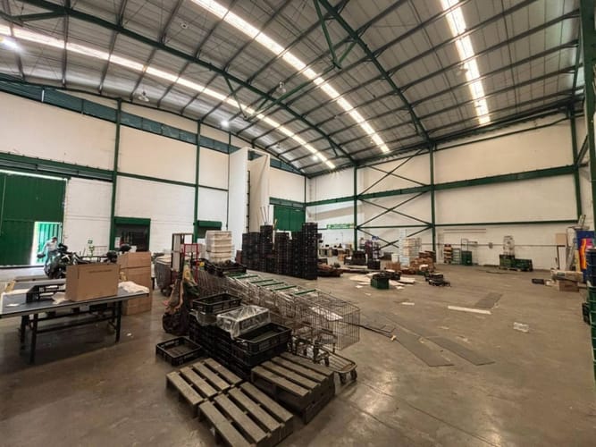 Bodega en arriendo en La Veta, Copacabana, 1060 m² · foto 2 de 13