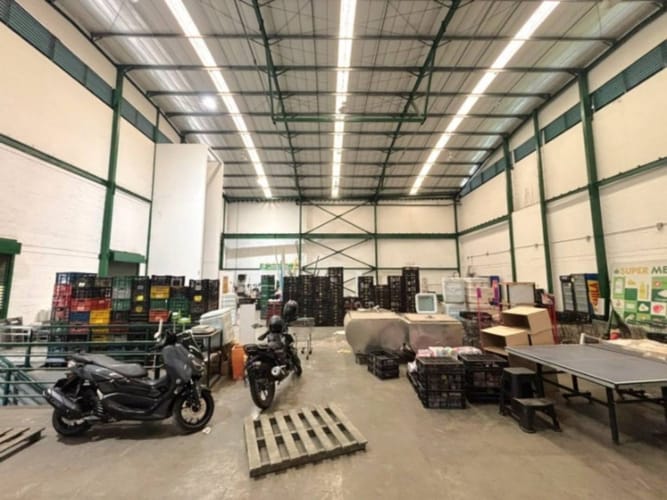 Bodega en arriendo en La Veta, Copacabana, 1060 m² · foto 4 de 13