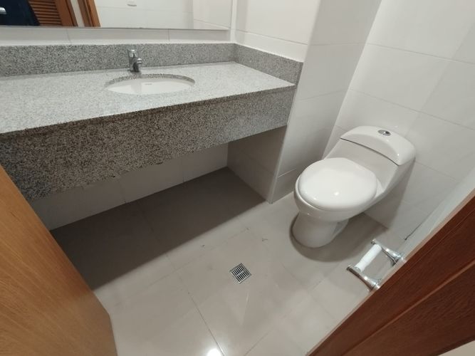 Oficina en arriendo en El Poblado, Medellín, 418 m² · foto 18 de 19