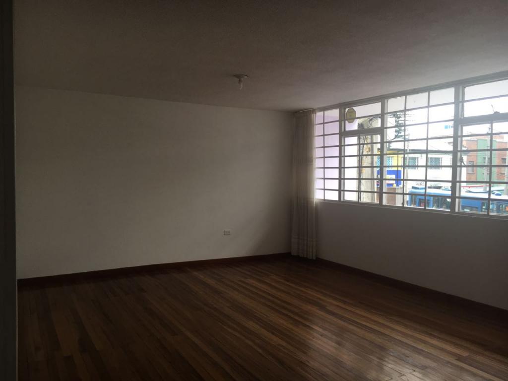 Apartamento en venta en Chapinero, Bogotá · foto 3 de 24