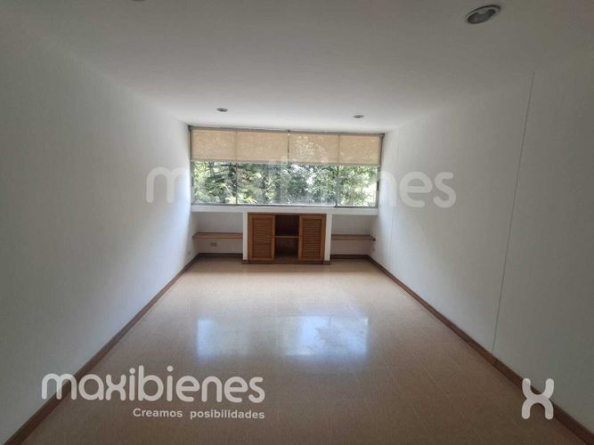 Apartamento de 2 alcobas en arriendo en Astorga, Medellín, 85 m² · foto 2 de 9