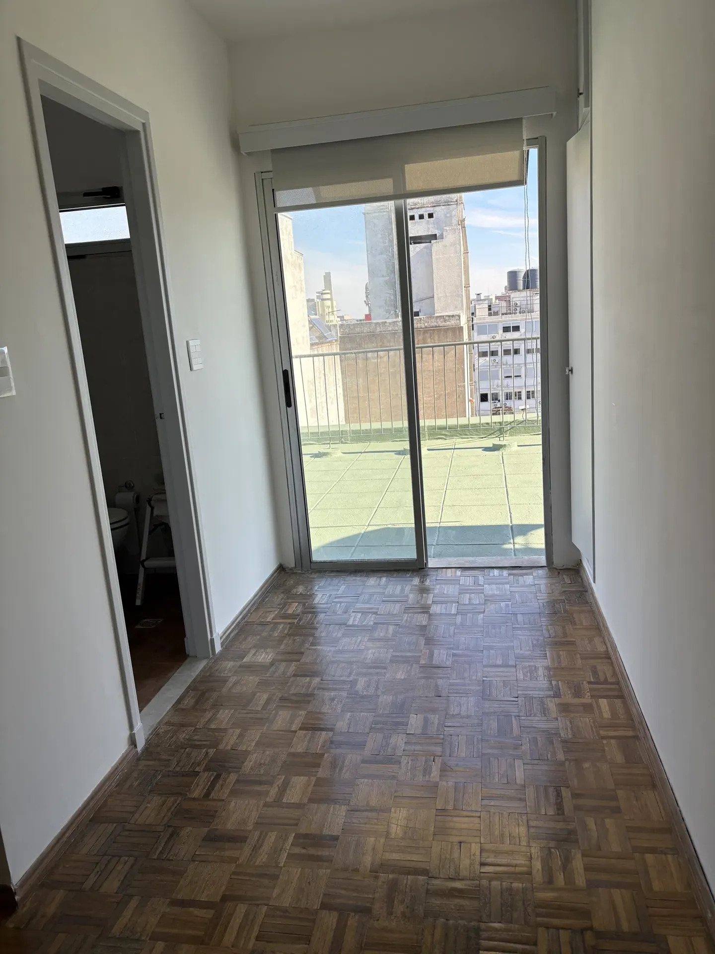 Alquiler Penthouse Dos Dormitorios Y Dos Baños En Centro · Foto 12