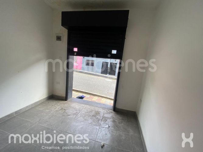 Local en arriendo en La Milagrosa, Medellín, 30 m² · foto 3 de 8