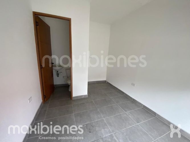 Local en arriendo en La Milagrosa, Medellín, 30 m² · foto 4 de 8