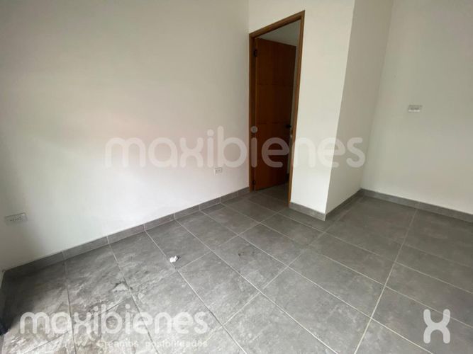 Local en arriendo en La Milagrosa, Medellín, 30 m² · foto 6 de 8