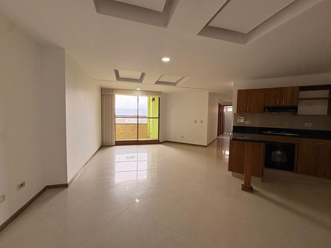 Apartamento de 3 alcobas en arriendo en Vegas De La Doctora, Sabaneta, 99 m² · foto 2 de 16