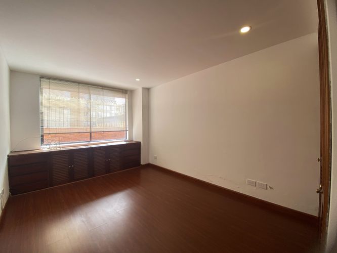 Apartamento de 1 alcoba en venta en Chicó Navarra, Bogotá, 52 m² · foto 6 de 18