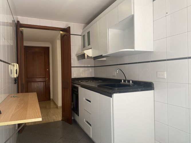 Apartamento de 1 alcoba en venta en Chicó Navarra, Bogotá, 52 m² · foto 8 de 18