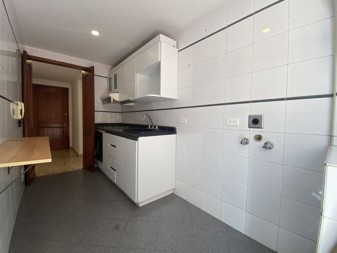 Apartamento de 1 alcoba en venta en Chicó Navarra, Bogotá, 52 m² · foto 9 de 18