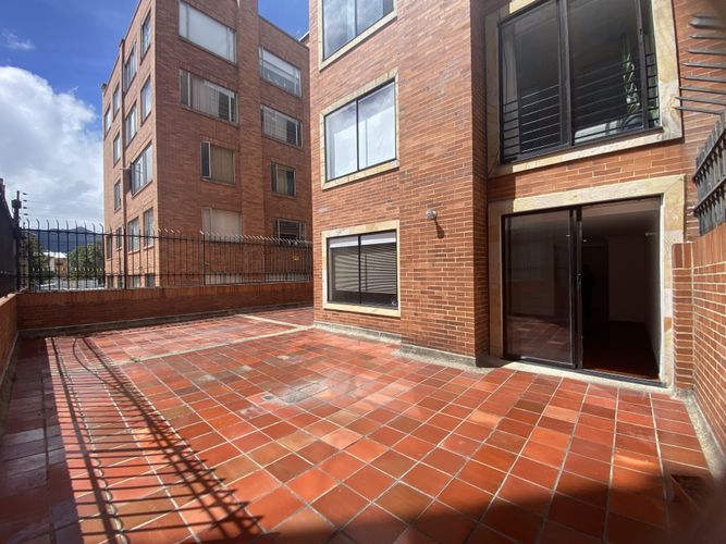 Apartamento de 1 alcoba en venta en Chicó Navarra, Bogotá, 52 m² · foto 14 de 18