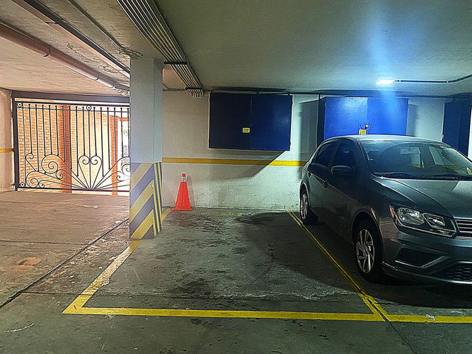 Apartamento de 1 alcoba en venta en Chicó Navarra, Bogotá, 52 m² · foto 15 de 18