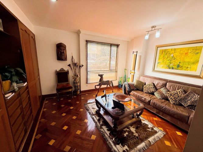 Casa de 4 alcobas en venta en Club De Los Lagartos, Bogotá, 267 m² · foto 14 de 24