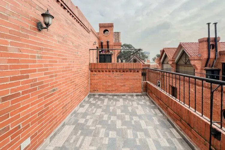 Casa de 4 alcobas en venta en Club De Los Lagartos, Bogotá, 267 m² · foto 19 de 24