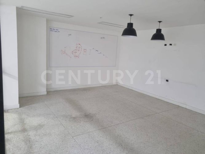 Local en arriendo en Copecal, Villavicencio, 633 m² · foto 3 de 14