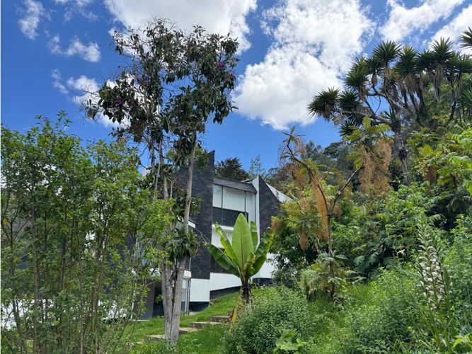 Casa de 5 alcobas en venta en Torca, Bogotá, 700 m² · foto 2 de 24