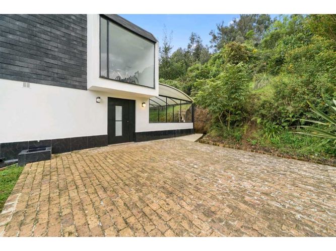 Casa de 5 alcobas en venta en Torca, Bogotá, 700 m² · foto 5 de 24