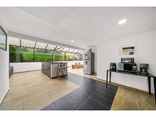 Casa de 5 alcobas en venta en Torca, Bogotá, 700 m² · foto 13 de 24