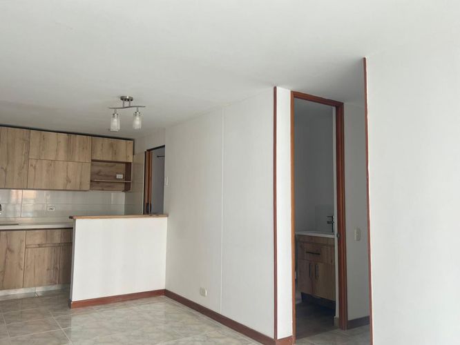 Apartamento de 3 alcobas en arriendo en Camino Verde, Envigado, 68 m² · foto 7 de 18