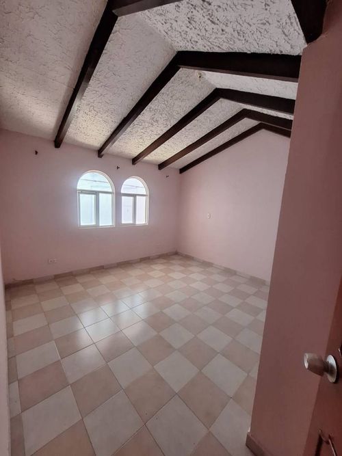 Casa de 4 alcobas en venta en El Bosque, Cali, 310 m² · foto 12 de 24