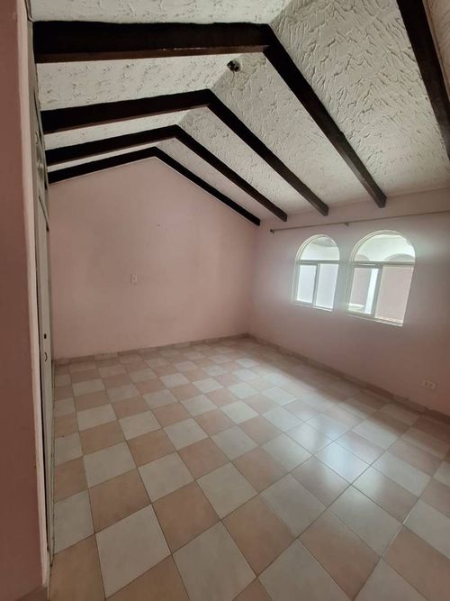 Casa de 4 alcobas en venta en El Bosque, Cali, 310 m² · foto 16 de 24