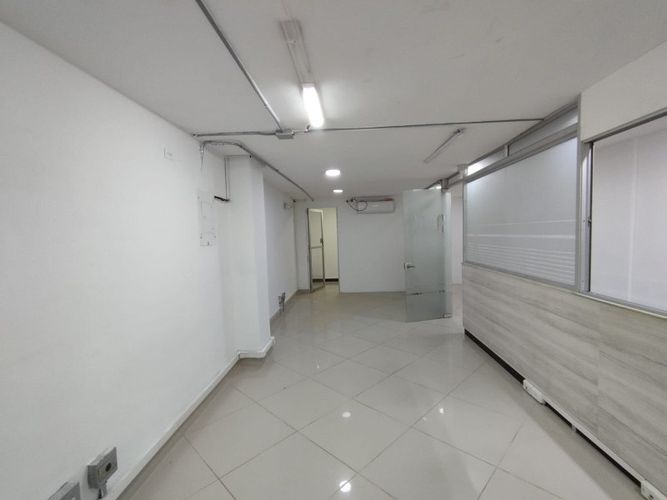 Oficina en arriendo en Suramericana, Medellín, 250 m² · foto 9 de 18