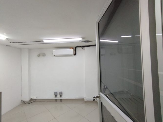 Oficina en arriendo en Suramericana, Medellín, 250 m² · foto 10 de 18