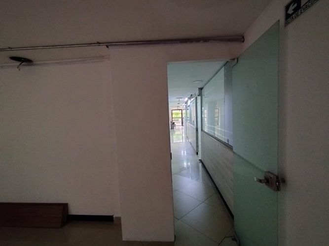 Oficina en arriendo en Suramericana, Medellín, 250 m² · foto 12 de 18