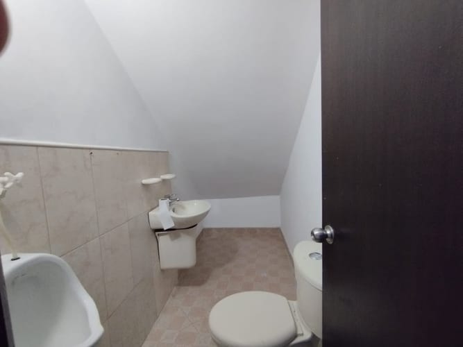 Oficina en arriendo en Suramericana, Medellín, 250 m² · foto 14 de 18